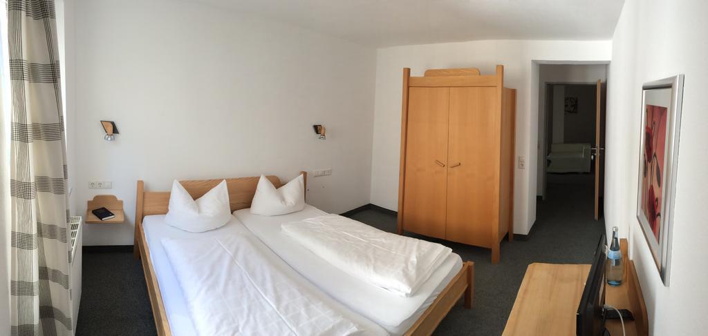 Gasthof Kreuz バート・ヴァルトゼー 部屋 写真